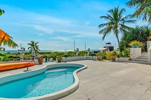 210 W Seaview Cir, Duck Key, FL 33050 - Photo 30