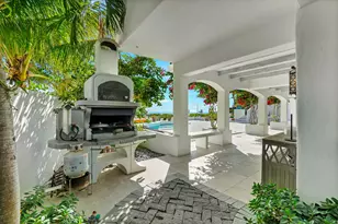 210 W Seaview Cir, Duck Key, FL 33050 - Photo 16