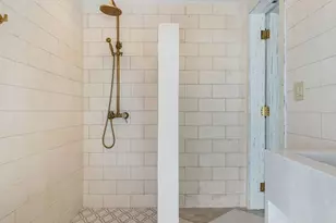 210 W Seaview Cir, Duck Key, FL 33050 - Photo 48