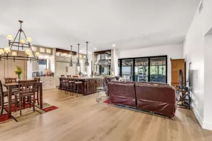 210 Wildwood Cir, Key Largo, FL 33037 - Photo 12