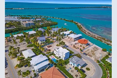 317 E Seaview Circle, Duck Key, FL 33050 - Photo 10