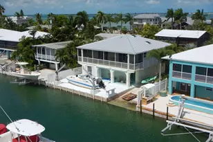1331 Hudgins Dr, Lower Sugarloaf Key, FL 33042 - Photo 2