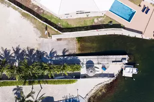 412 3rd St, Key Largo, FL 33037 - Photo 10