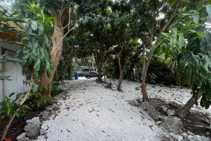 112 S Rolling Hill Rd, Tavernier, FL 33070 - Photo 34