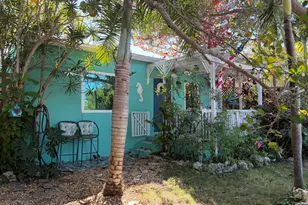 56 Buttonwood Dr, Key Largo, FL 33037 - Photo 1