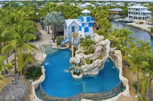 101 Oleander Cir, Key Largo, FL 33037 - Photo 2