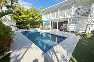139 Gardenia St, Tavernier, FL 33070 - Photo 1