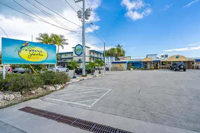 410 10th Street, Key Colony Beach, FL 33051 - Photo 64