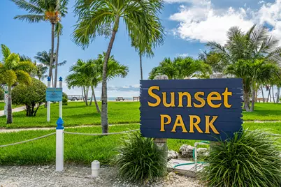 410 10th Street, Key Colony Beach, FL 33051 - Photo 54