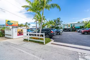 410 10th St, Key Colony Beach, FL 33051 - Photo 60