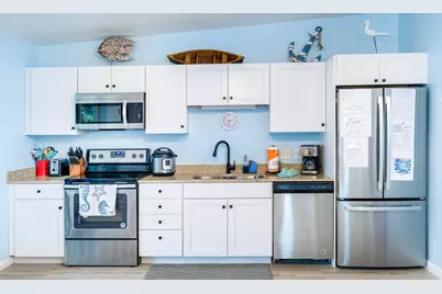 410 10th Street, Key Colony Beach, FL 33051 - Photo 6