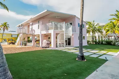 121 Lisbon Court, Islamorada, FL 33036 - Photo 2