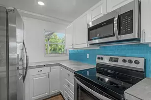 30950 Witters Ln, Big Pine, FL 33043 - Photo 10