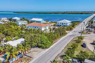 30950 Witters Ln, Big Pine, FL 33043 - Photo 34