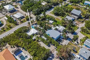 30950 Witters Ln, Big Pine, FL 33043 - Photo 32