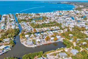 708 N Lake Dr, Key Largo, FL 33037 - Photo 40