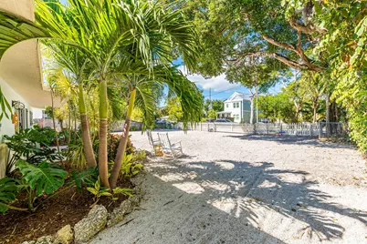 9 Transylvania Avenue, Key Largo, FL 33037 - Photo 38