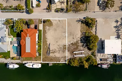 613 Island Drive, Key Largo, FL 33037 - Photo 2