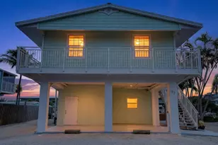 19 Mangrove Ln, Key Largo, FL 33037 - Photo 2