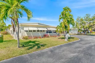 902 S Ruby Dr, Key Largo, FL 33037 - Photo 1