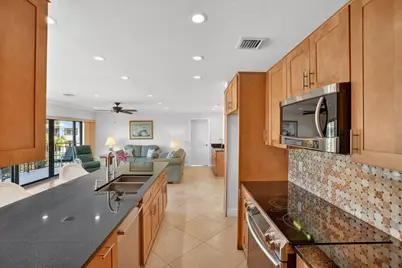 104500 Overseas Highway #204, Key Largo, FL 33037 - Photo 14