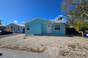 37 Orange Dr, Key Largo, FL 33037 - Photo 1