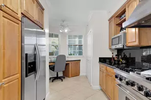 101 Gulfview Dr #116D & 30' Boat Slip, Islamorada, FL 33036 - Photo 8