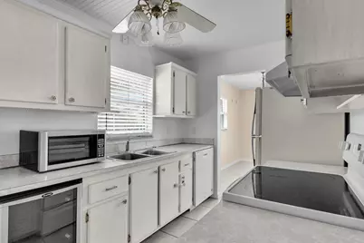 40 High Point Road #F-206, Islamorada, FL 33070 - Photo 12