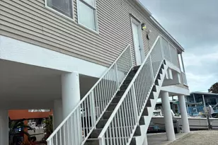 210 W 2nd Ct, Key Largo, FL 33037 - Photo 1