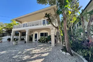 27 Abaco Rd, Key Largo, FL 33037 - Photo 4