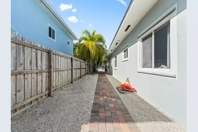 6 SE Marlin Avenue, Key Largo, FL 33037 - Photo 28