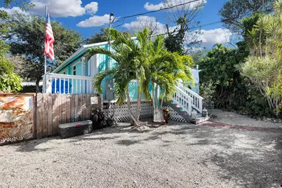 14 Bonita Avenue, Key Largo, FL 33037 - Photo 2