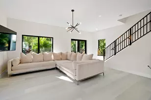 19 Coral Way, Key Largo, FL 33037 - Photo 4