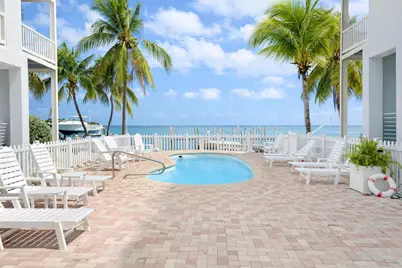 12400 Overseas Highway #Villa # 3, Marathon, FL 33050 - Photo 2
