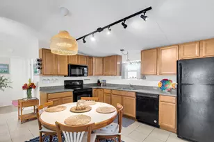 11 Oakwood Ave, Key Largo, FL 33037 - Photo 10