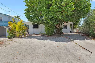 178 Coral Ave, Tavernier, FL 33070 - Photo 2
