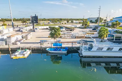 8501 Overseas Highway, Marathon, FL 33050 - Photo 10