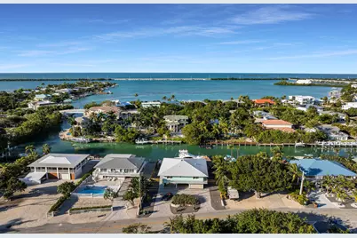 232 W Seaview Drive, Duck Key, FL 33050 - Photo 2