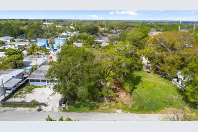 19 Judy Place, Key Largo, FL 33037 - Photo 10