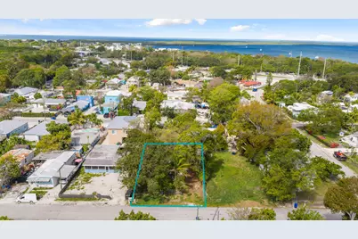 19 Judy Place, Key Largo, FL 33037 - Photo 1