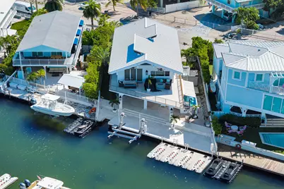 218 Aberdeen Court, Tavernier, FL 33070 - Photo 2