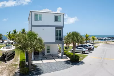 94825 Overseas Highway #Unit 204, Key Largo, FL 33037 - Photo 2