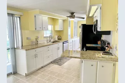 901 S Emerald Drive, Key Largo, FL 33037 - Photo 10