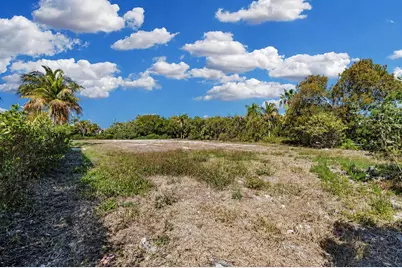 207 Stirrup Key Boulevard, Marathon, FL 33050 - Photo 2