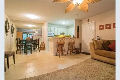 3205 Fox Chase Circle #Apt 101, Palm Harbor, FL 34683 - Photo 2