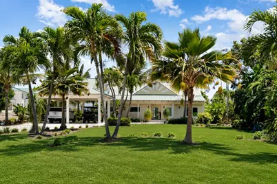 88835 Old Highway, Upper Sugarloaf Key, FL 33070 - Photo 1