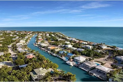 232 W Seaview Drive, Duck Key, FL 33050 - Photo 8