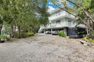 4 Snapper Ave, Key Largo, FL 33037 - Photo 1