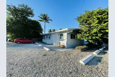 195 Gardenia Street #4, Upper Sugarloaf Key, FL 33070 - Photo 1
