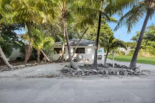 14 Miami Dr, Key Largo, FL 33037 - Photo 1